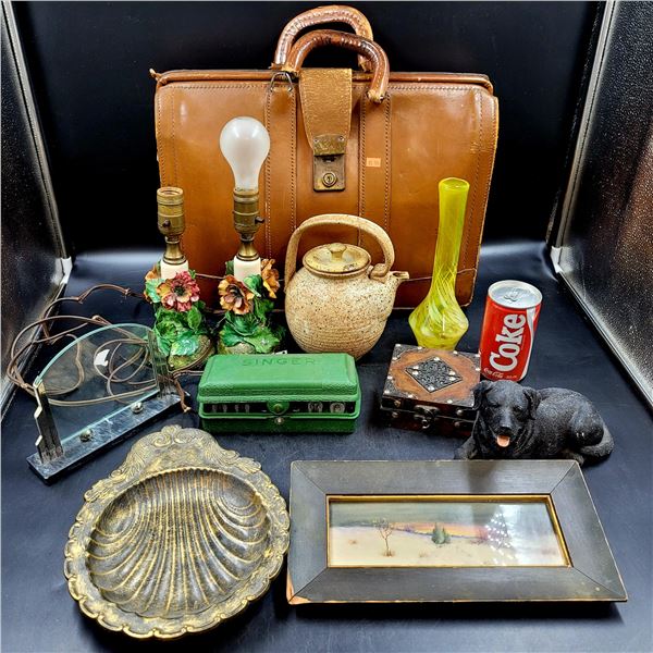 Vintage Suitcase, Décor, and Singer Buttonholer