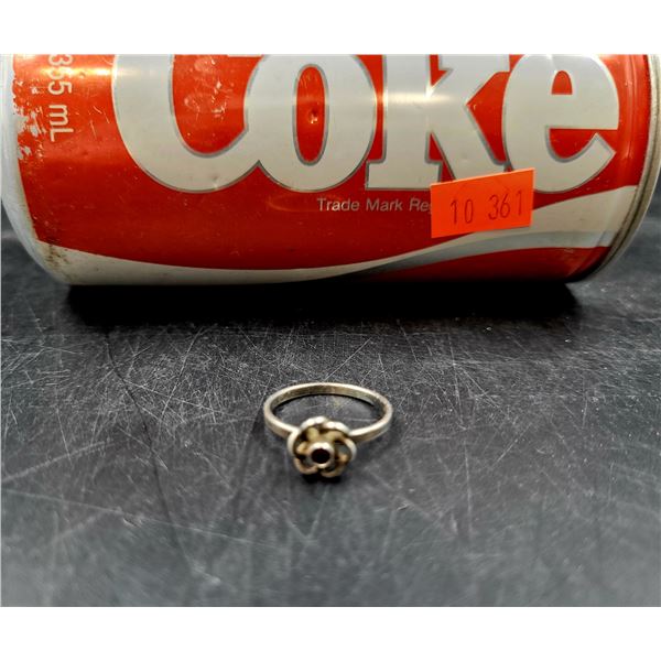 Sterling Silver (1.7 grams) Ring