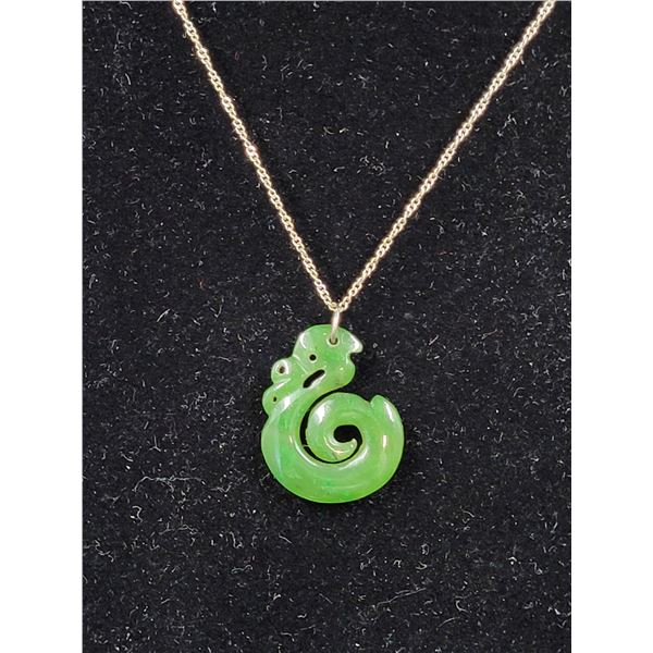 Jade and Sterling Silver Necklace (4.33 grams)