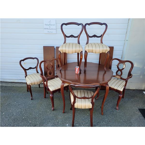 Victorian Solid Mahogany Carved Patterned Dining Set