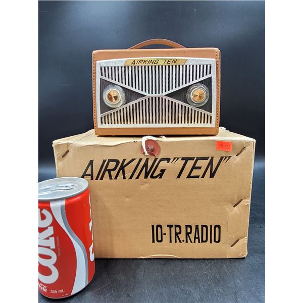 G.M Sportsman 7 Transister AM Radio w/ Leather Wrapped Case