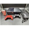 Image 1 : Xbox One w/ Controllers (Powers Up-Untested)