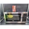 Image 1 : RCA Microwave