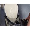 Image 2 : Women's Shoe Lot