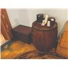 Image 7 : A Caribbean Beach Resort Pirate Barrel Minibar.