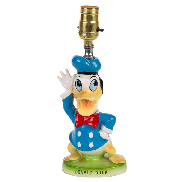 A 1960s Donald Duck Figural Lamp.
