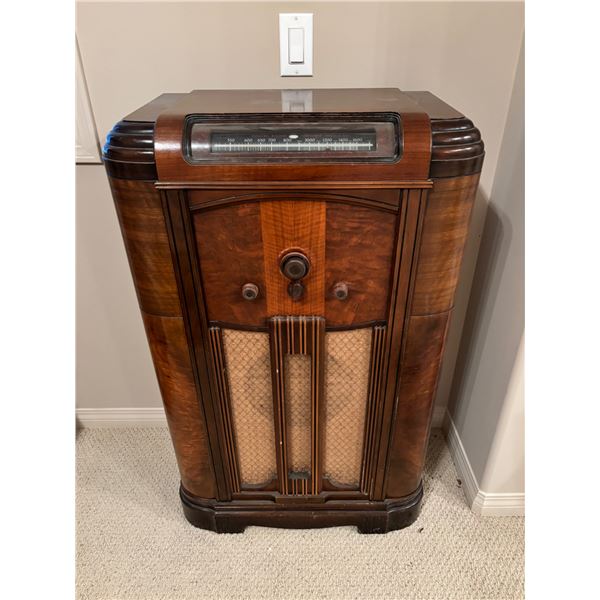 Vintage Rogers Radio