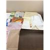 Image 1 : Table Cloths