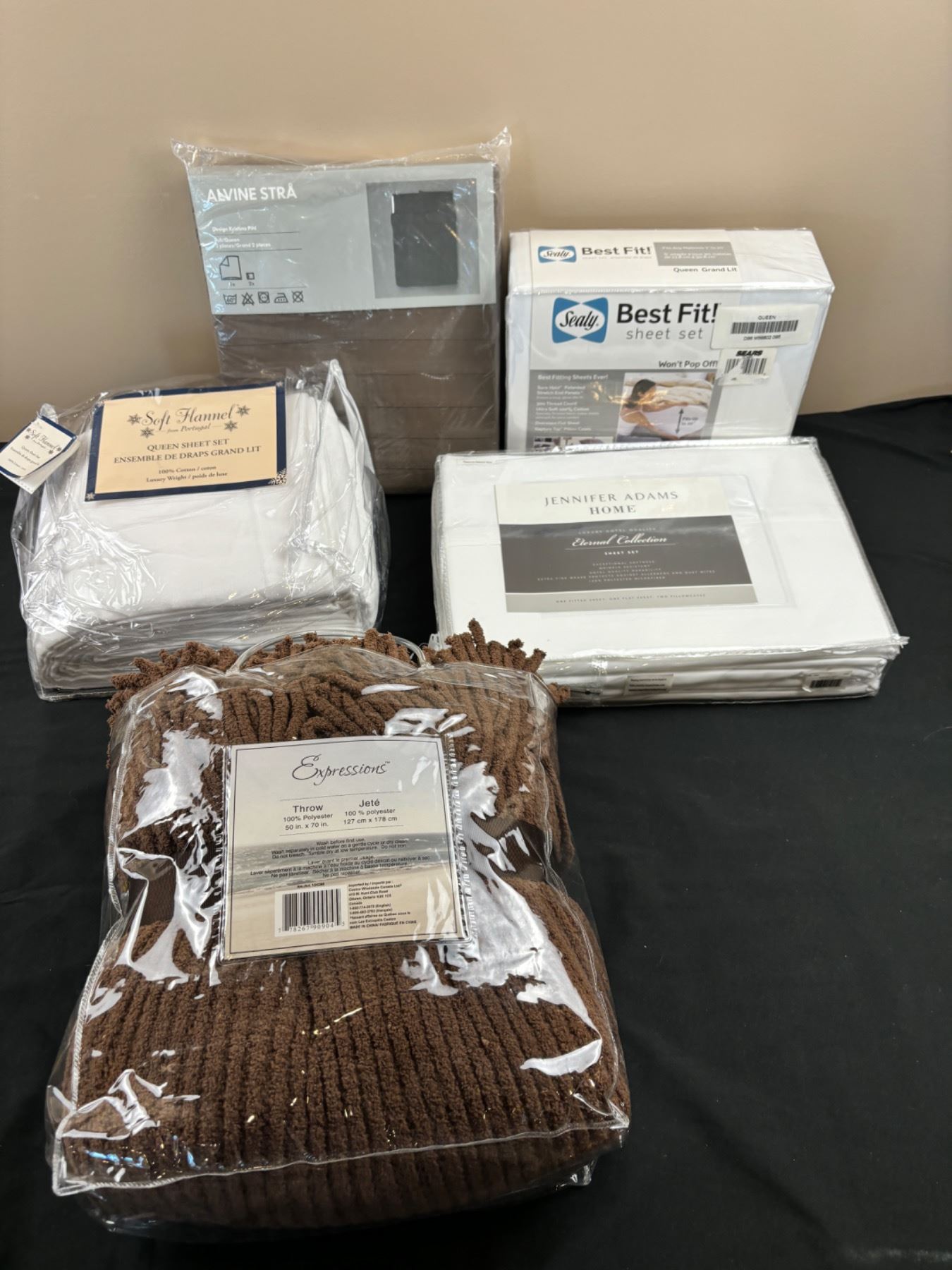 Assorted linens - Sunrise Estate Services Ltd