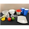 Image 1 : Kitchen storage lot