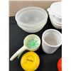 Image 4 : Kitchen storage lot