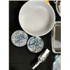 Image 2 : Assorted baking tools