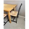 Image 3 : Kitchen Table
