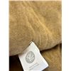 Image 3 : Assorted linens