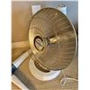 Image 2 : Heater and fan