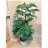 Image 1 : Fake plant
