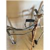 Image 2 : Walking aids