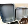 Image 3 : Baking accessories