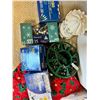 Image 2 : Christmas decor
