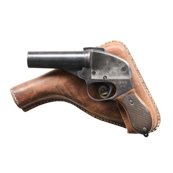 WWII JAPANESE NAVY MARKED TYPE 97 FLARE GUN.