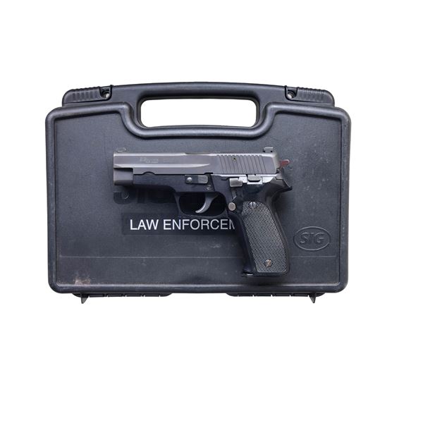 WEST GERMAN SIG SAUER MODEL P226 SEMI-AUTO PISTOL.