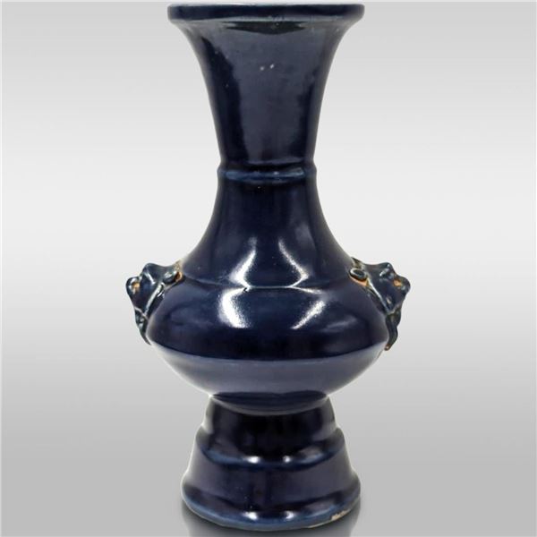 Chinese Cobalt Blue Glazed Porcelain Vase With Foo Dog Notches