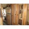 Image 15 : 1984 Pace Arrow Motorhome - Fleetwood - 26ft Long - 454 Gas Engine - Fridge, Stove, Tub, Toilet, A/C