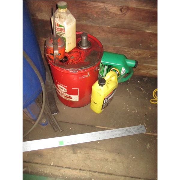 Esso Pail - Jugs of Misc. - Rope