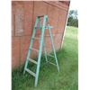 Image 1 : 6Ft Wooden Step Ladder