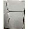 Image 1 : Frigidaire Fridge