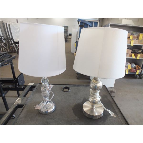 2 Lamps