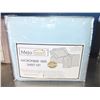 Image 1 : Baby Blue King Sized Bed Sheets