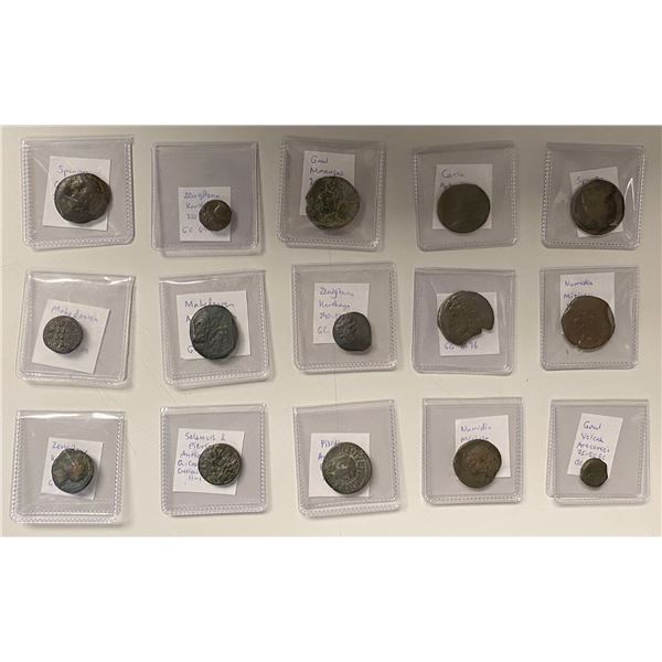 ANCIENT: LOT of 15 bronzes