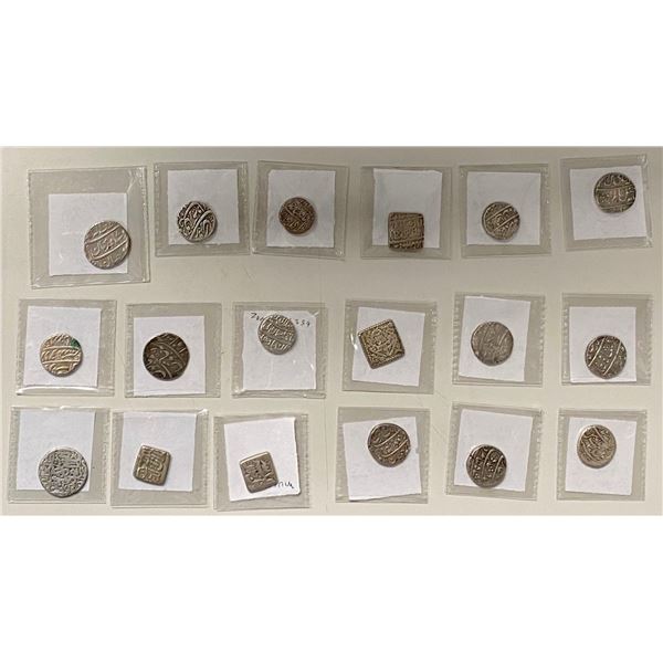 MUGHAL: LOT of 18 silver rupees