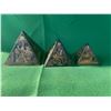 Image 1 : Vintage Set of 3 Metal Etched Egyptian Pyramids