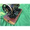 Image 2 : Singer Sewing Machine in Case