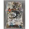 Image 2 : 2 Bags of Lot f Miscellaneous Chains, Sostume Jewelry & Others
