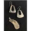 Image 2 : Pair of Mexican Silver Earrings & Pendant