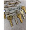 Image 2 : Collection of Vintage/ Antique Keys