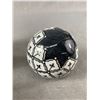 Image 2 : 4 Porcelain Black & White Décor Balls