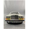 Image 2 : 1/22 Scale Burago Rolls Royce Camargue Die  Cast Metal Collectible