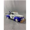 Image 8 : 2  Maisto 1/25 Scale Die-cast Collectible  1948 Ford F1 Pick-Up Tow Trucks
