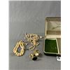 Image 2 : Vintage Hard Case Western Style Jewelry Box w/Assorted Vintage Jewelry . Approx. 8.5" x 6" x 1.75"