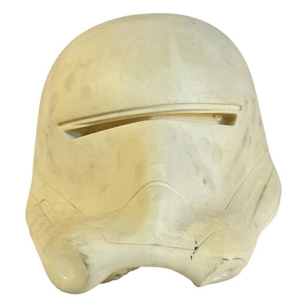 Star Wars: Episode VII - The Force Awakens (2015) - Helmet