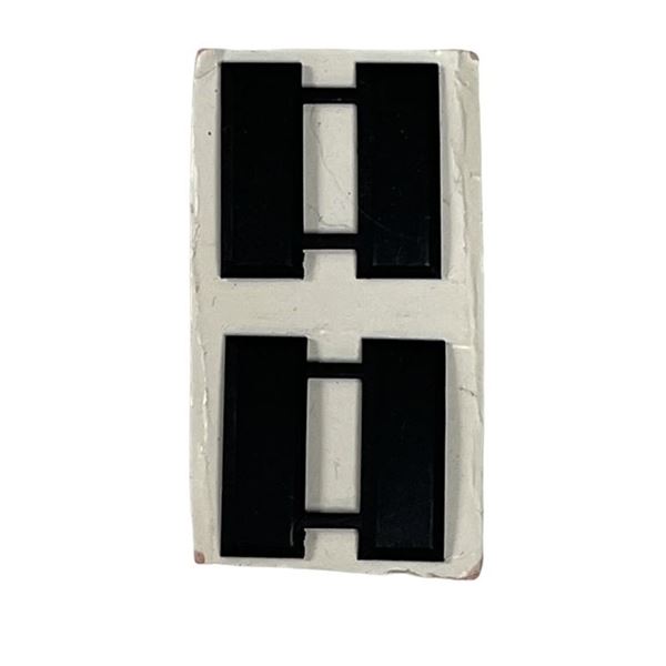 Stargate SG-1 (1997–2007) - Set of 2 Captain Rank Insignias