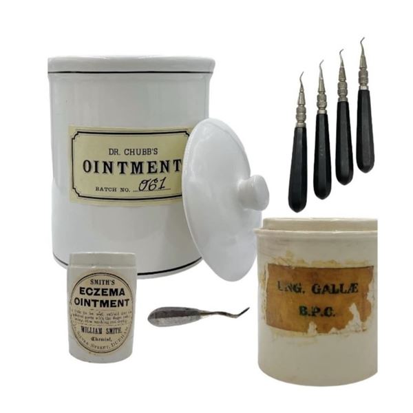 The Ridiculous 6 (2015) - Doc Griffin (Steve Buscemi) Barbershop Prop Lot