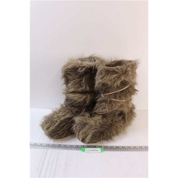 Cougars Women's Boots - Size 9