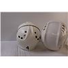 Image 6 : (2) Cooper Hockey Helmets