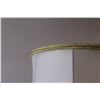 Image 7 : Vintage End Table Lamp w/Shade - 32" x 13" - Works