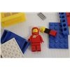 Image 6 : Assorted Lego Pieces - One Lego Spaceman, Farm Animal Magnets